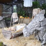 Sul Informação - Aldeia da Cortelha (Loulé) vive tradições natalícias com presépio e Madeiro de Natal