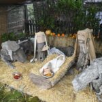 Sul Informação - Aldeia da Cortelha (Loulé) vive tradições natalícias com presépio e Madeiro de Natal