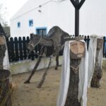 Sul Informação - Aldeia da Cortelha (Loulé) vive tradições natalícias com presépio e Madeiro de Natal