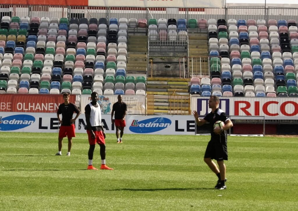 Primeiro treino de Bruno Baltazar Olhanense
