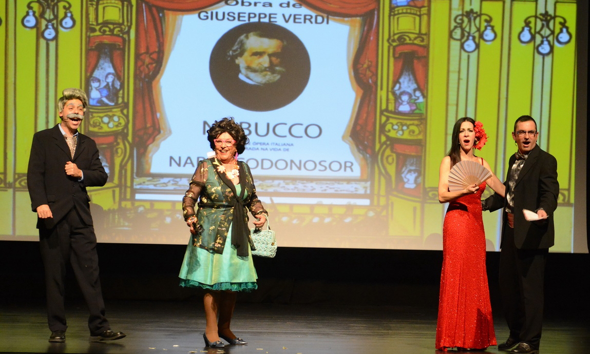 Sul Informação - Teatro de Revista «P’ro Diabo Kus Carregue» sobe ao palco em São Brás de Alportel