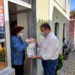 Sul Informação - Câmara Municipal entrega viseiras e máscaras comunitárias para “Proteger Monchique”