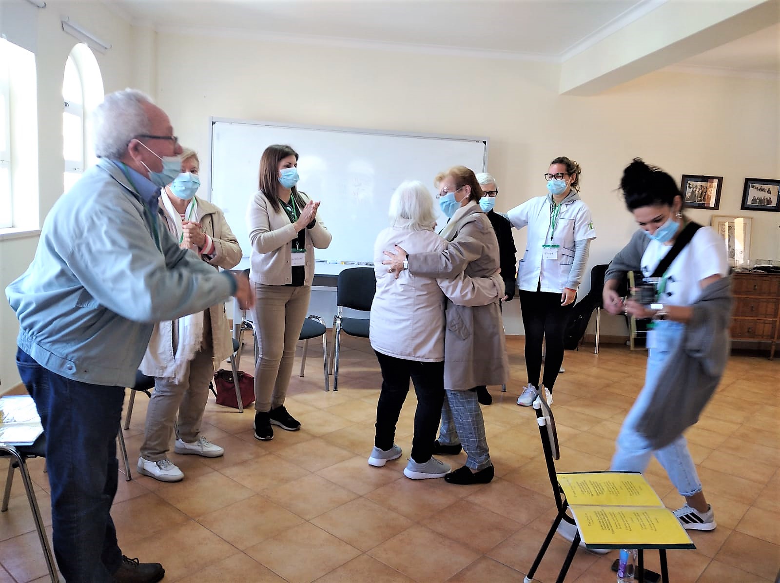 Sul Informação - Portimão: Café Memória passa a ser ponto de encontro mensal para pessoas com demência