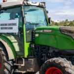 Sul Informação - Contra a «discriminação do Governo» agricultores algarvios marcham na EN125