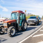 Sul Informação - Contra a «discriminação do Governo» agricultores algarvios marcham na EN125