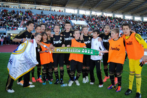 Sul Informação - Real Madrid, Barça e Sevilha vencem Mundialito 2012 em Vila Real de Santo António