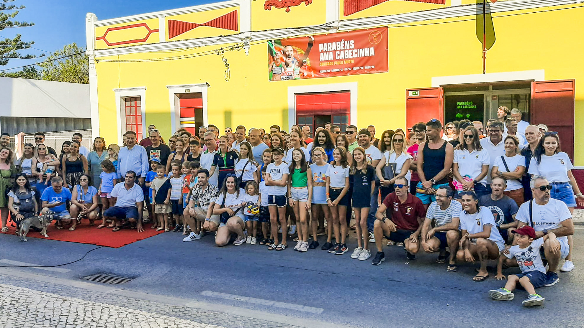 Sul Informação - Ana Cabecinha, o «milagre de Pechão», recebida com aplausos e muita emoção