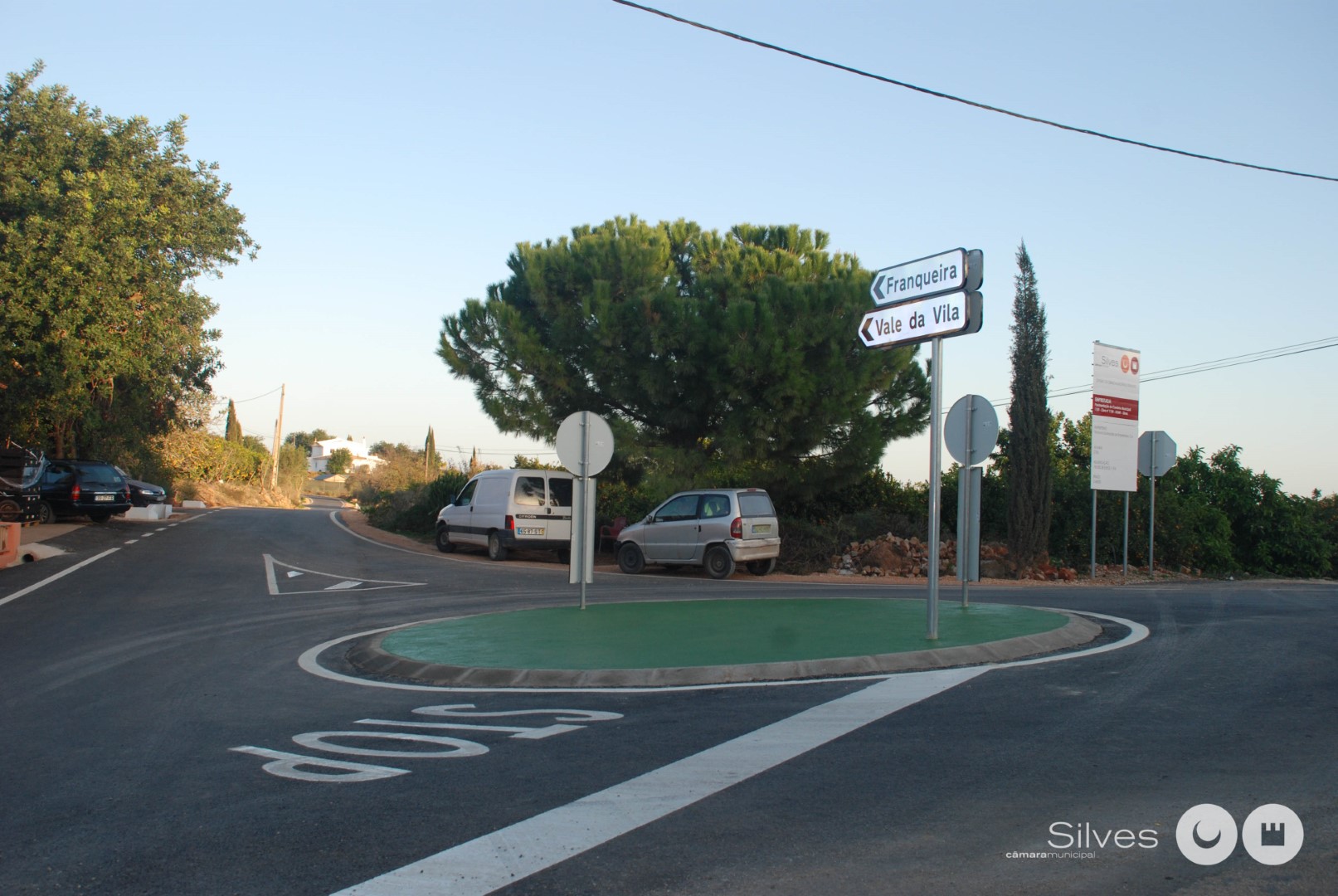 Sul Informação - Silves conclui pavimentação do caminho de Vale da Vila