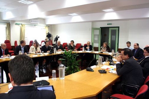 Sul Informação - AMAL aposta «no diálogo» para resolver problemas dos hospitais do Algarve