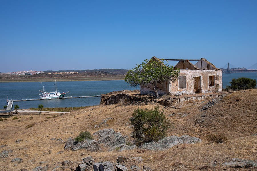 Sul Informação - Há 5 antigos Postos da Guarda Fiscal no Algarve à procura de empresários