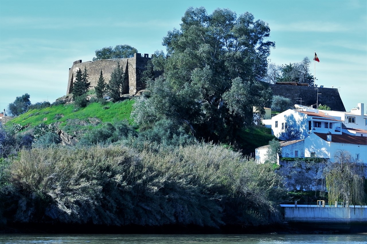 Sul Informação - Do ar, no rio e em caminhos de terra se mostram as riquezas do Baixo Guadiana