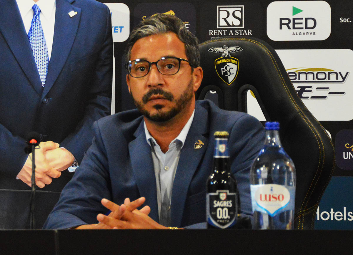 Sul Informação - Portimonense apresenta Henrique Jocú como reforço para as próximas três épocas