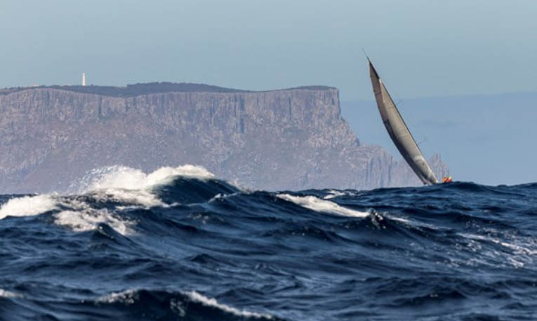 Sul Informação - Luís Brito e o «Challenge» já terminaram em 53º lugar a regata Rolex Sydney-Hobart