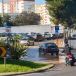 Sul Informação - Há bocas de incêndio a despejar água em Faro, mas é «para evitar prejuízos maiores»