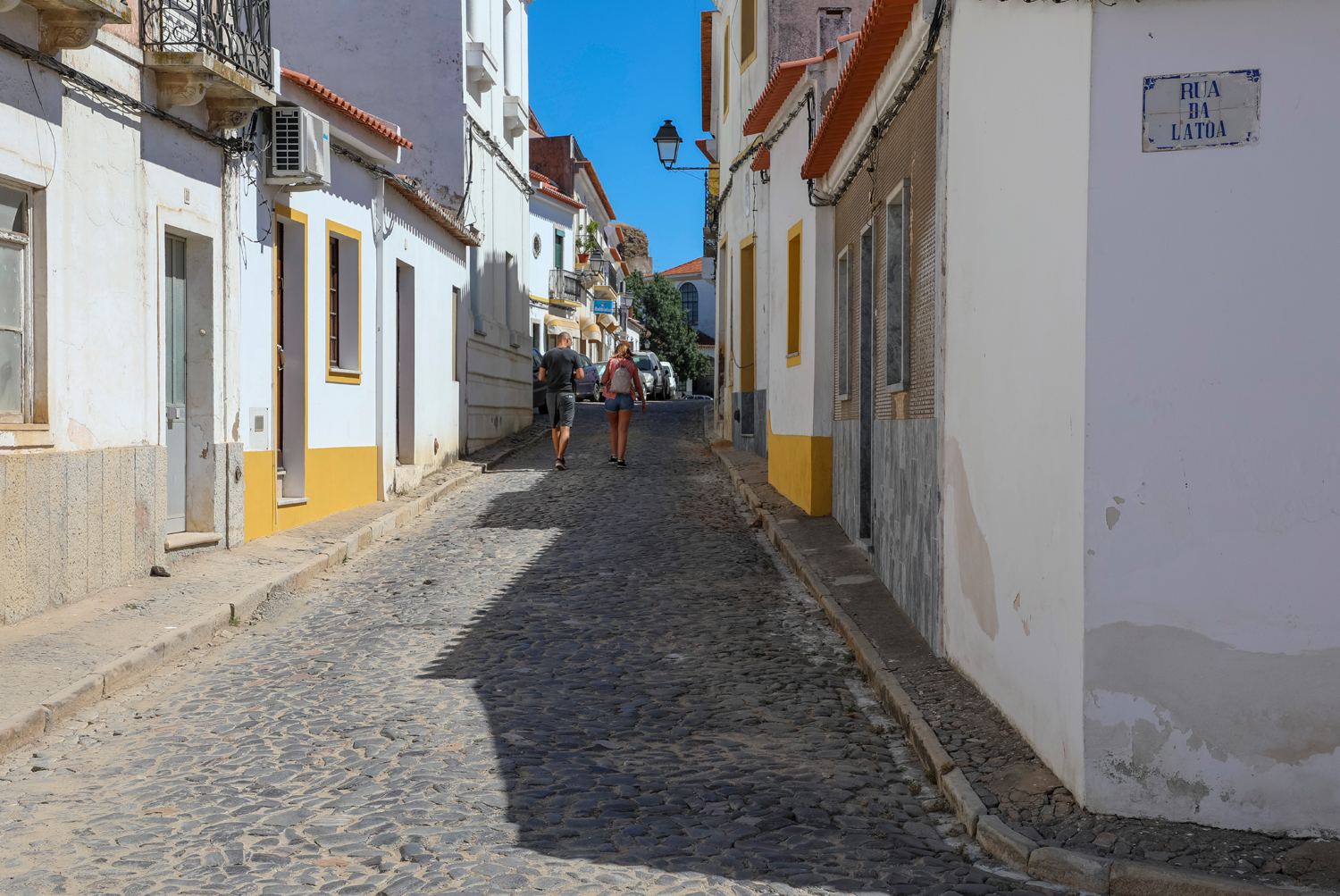 Sul Informação - Ruas do centro de Moura ganham nova rede de esgotos e pavimento