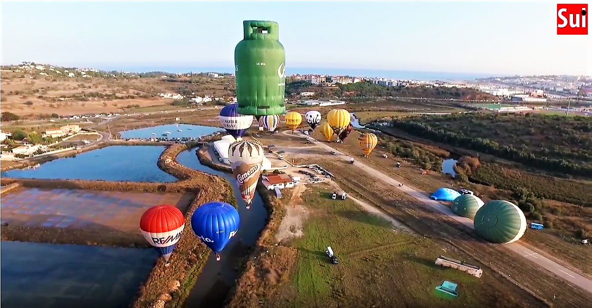 Sul Informação - Festival de Balões continua a colorir o céu algarvio