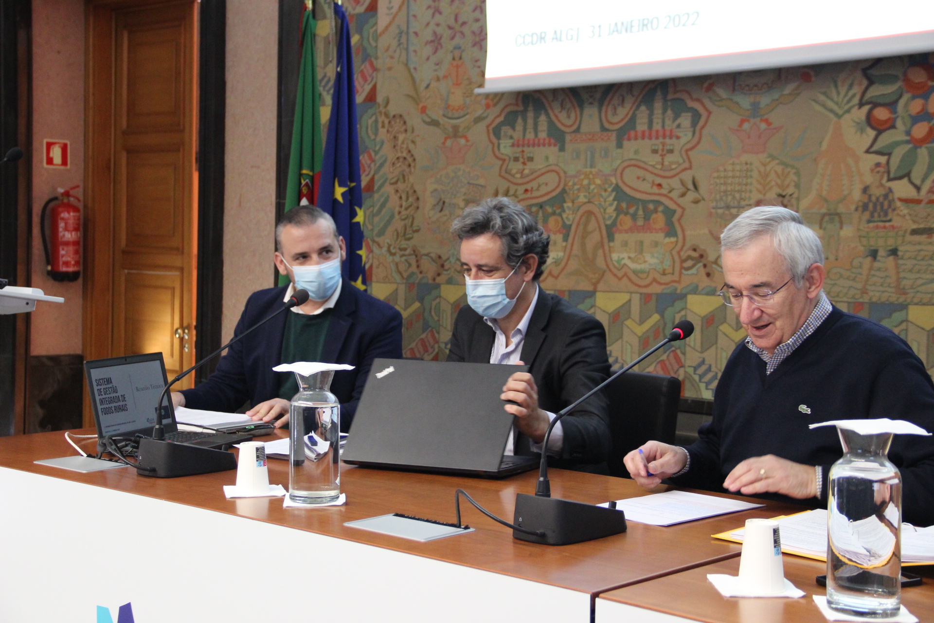 Sul Informação - CCDR Algarve promoveu primeira reunião técnica da Comissão Regional do sistema integrado de fogos rurais