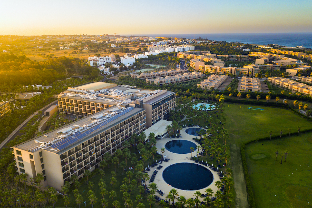 Sul Informação - NAU Salgados Palace nomeado para Melhor Hotel do ano no segmento de grupos e eventos