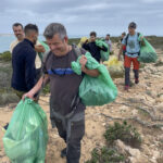 Sul Informação - Comunidade escaladora tirou 500 quilos de lixo de falésia em Sagres