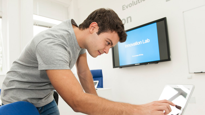 Sul Informação - Samsung Tech Institute promove formação no IEFP de Faro