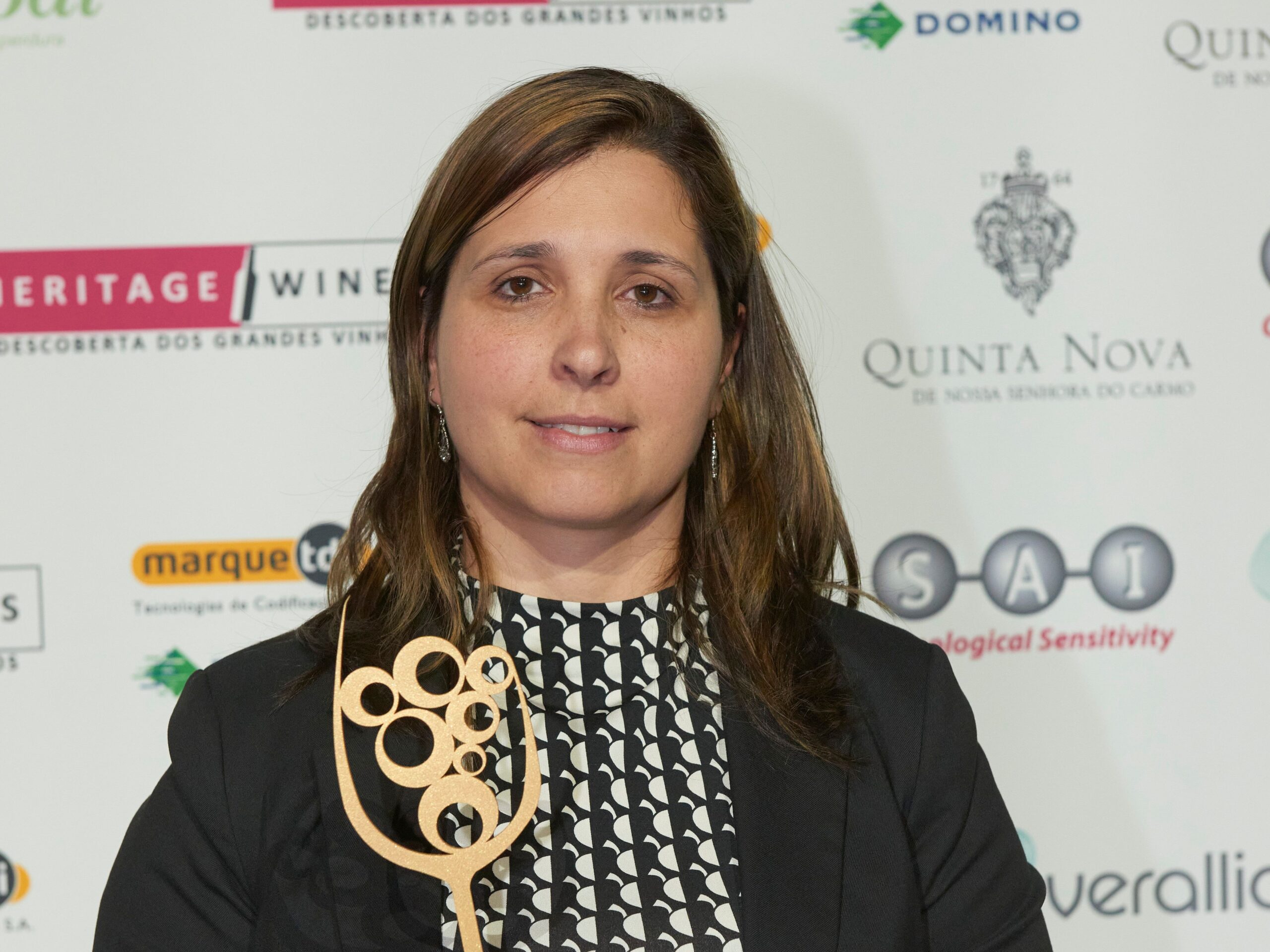 Sul Informação - Algarve Wine Tourism recebe prémio Grande Escolhas “Enoturismo 2023”