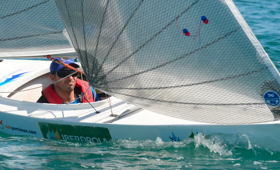 Sul Informação - Algarvio João Pinto estreia-se no Europeu de Vela Paralímpica na 19ª posição