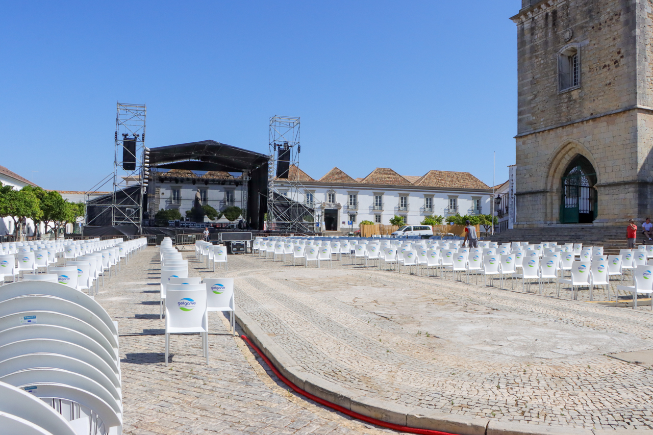 Sul Informação - Corte das laranjeiras no Largo da Sé onde vão acontecer “Noites F” foi «coincidência»