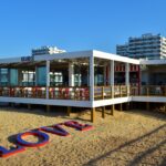 Sul Informação - Grupo Pestana abre restaurante Sea Deck à beira da Praia dos 3 Irmãos