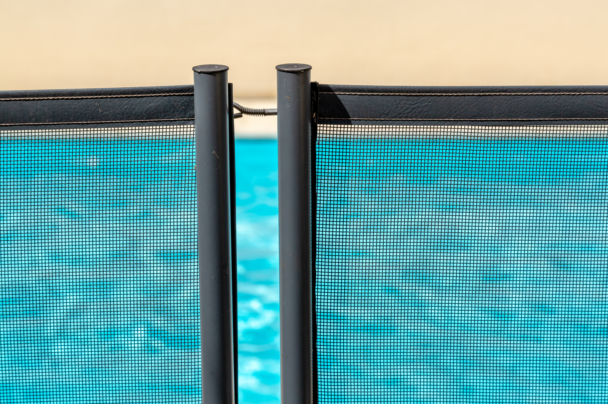 Sul Informação - Associações querem tornar obrigatórios sistemas contra afogamento em piscinas
