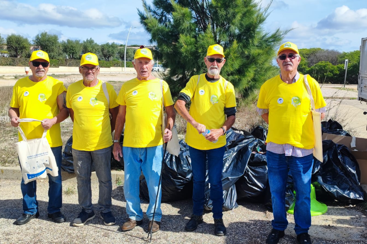 Sul Informação - SEIVA une lacobrigenses em ações de limpeza que recolheram 1,3 toneladas de lixo