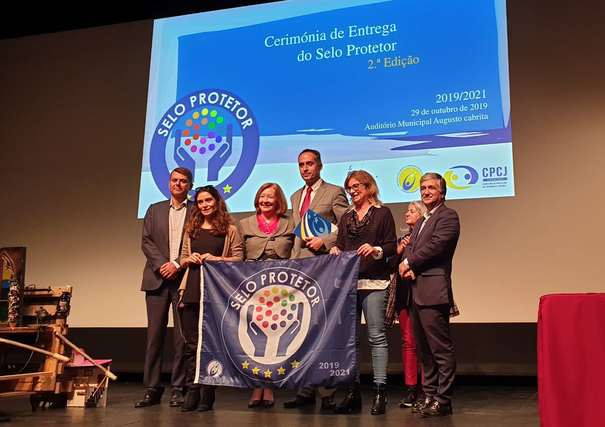 Sul Informação - Agrupamento de Escolas Júlio Dantas e Nobel International School recebem «Selo Protetor»