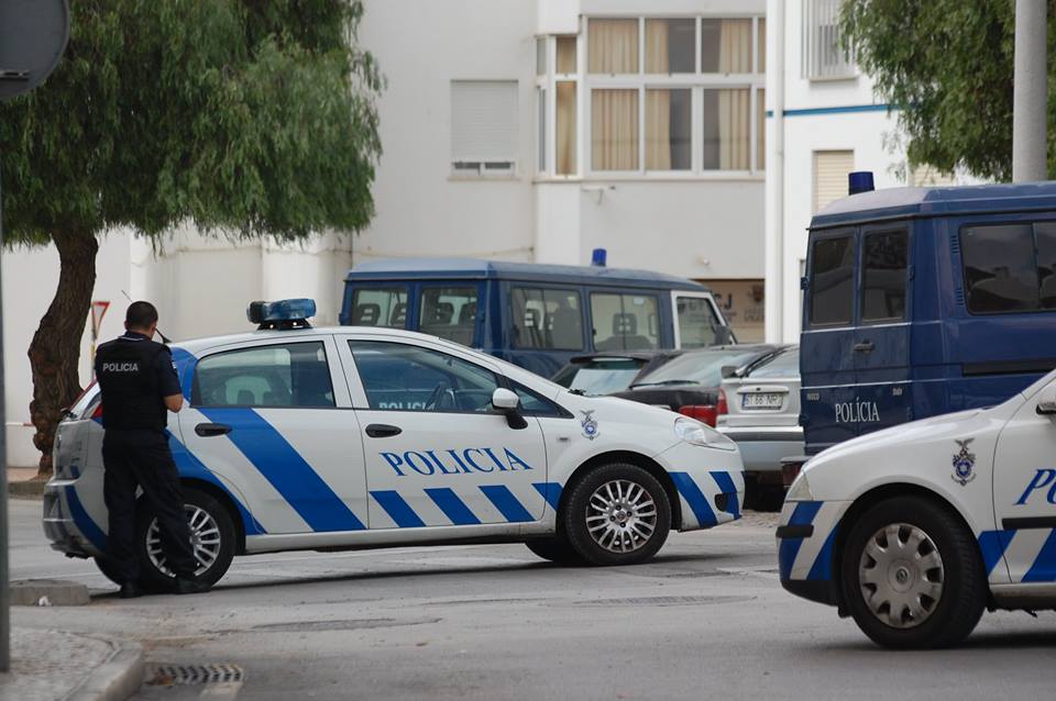 Sul Informação - Polícia já iniciou negociações com o sequestrador de Lagos (com fotos)