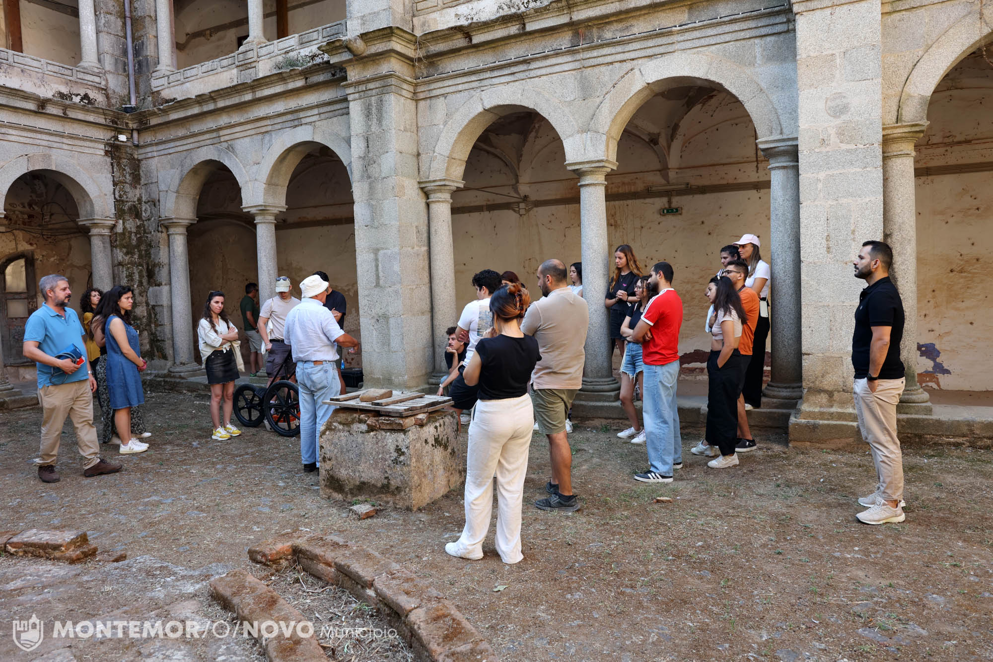 Sul Informação - Alunos de universidades europeias na Escola de Verão no Convento da Saudação