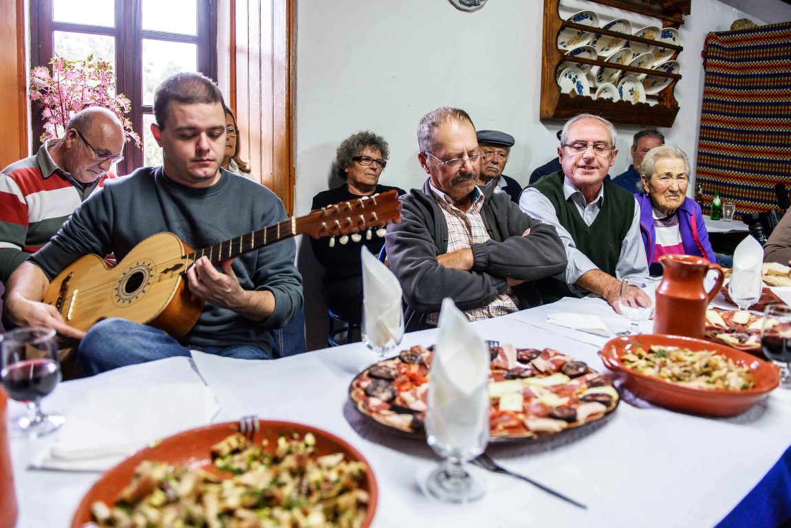 Sul Informação - Música tradicional e petiscos juntam-se para “Sonoridades & Sabores” em Odemira