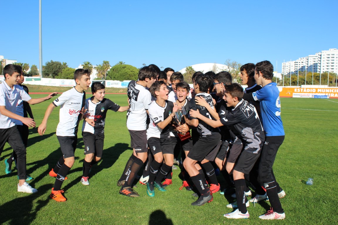Sul Informação - Farense vence 1ª Taça de Promoção