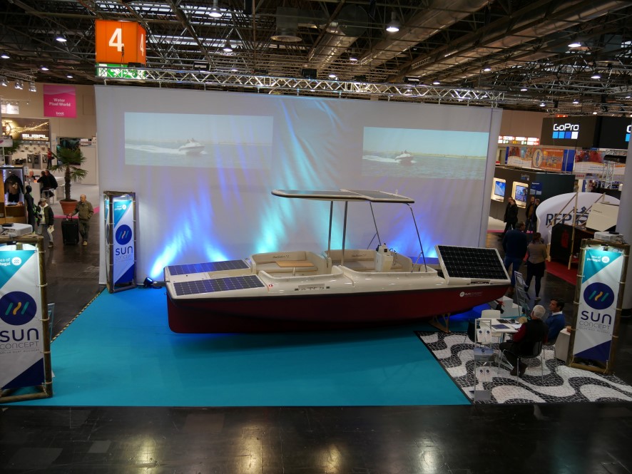 Sul Informação - Barco solar da Sun Concept de Olhão mostra-se na Boot de Düsseldorf