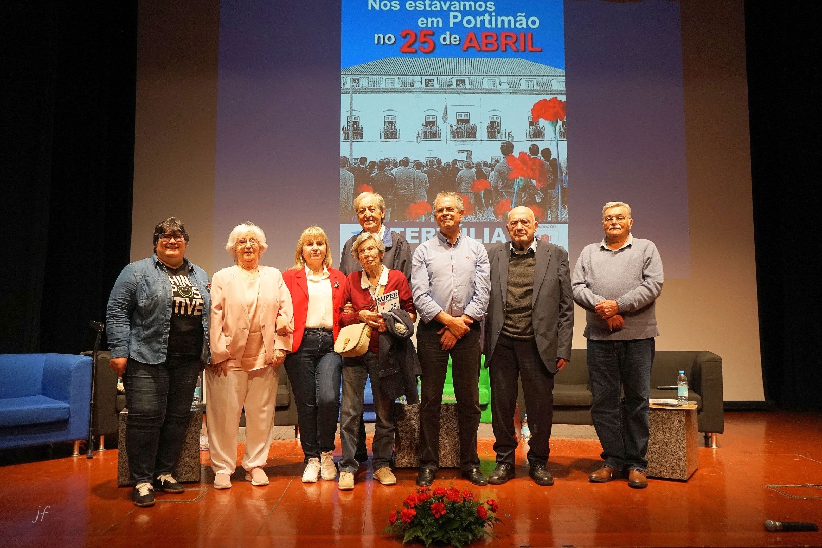 Sul Informação - Memórias de protagonistas do 25 de Abril no Algarve partilhadas no Museu de Portimão