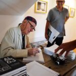 Sul Informação - Tim Motion, ou antes, o Senhor Timóteo regressou a Carvoeiro…e foi para lançar um livro de fotografia