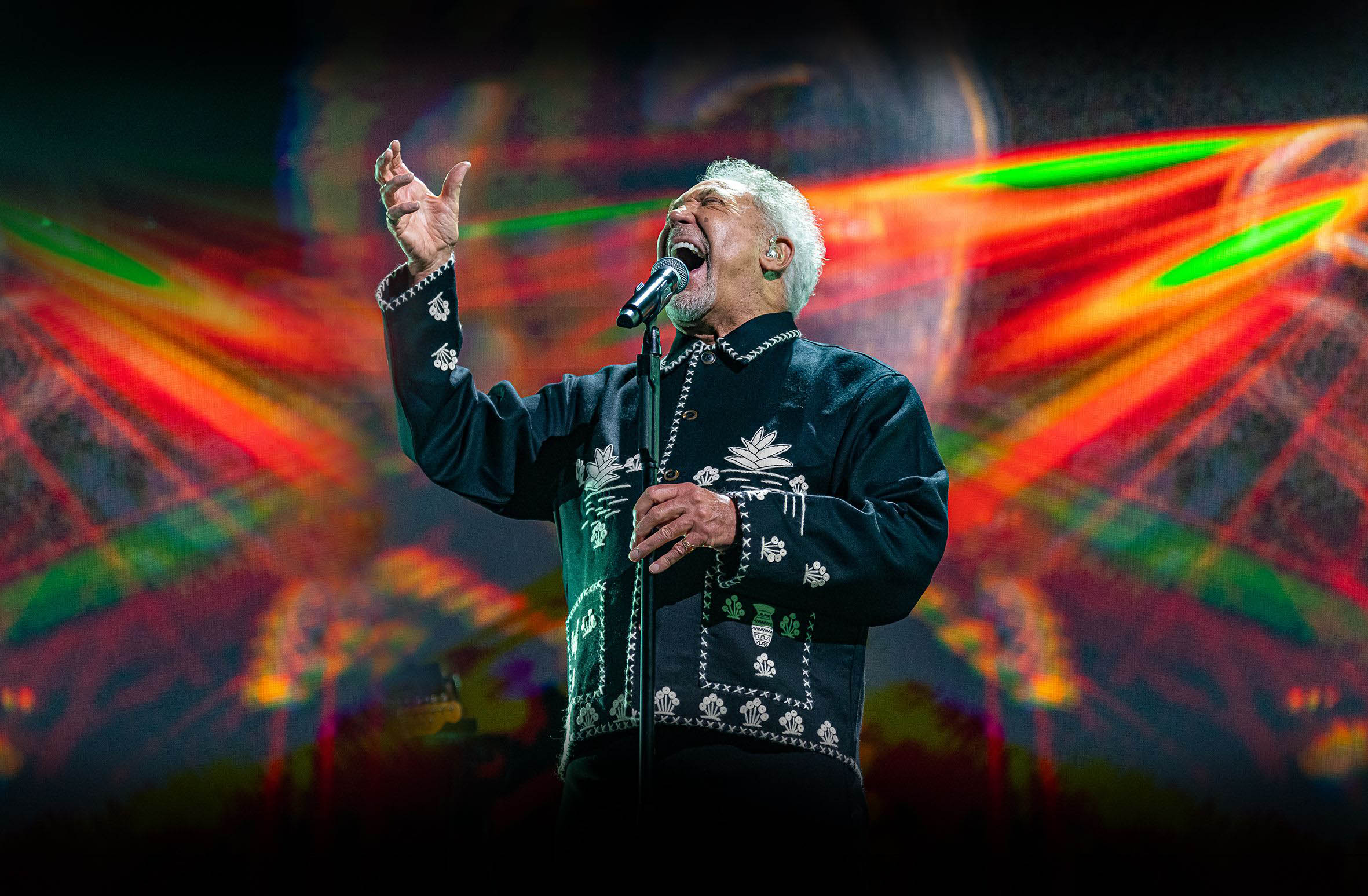 Sul Informação - Tom Jones dá concerto no Pine Cliffs em Agosto