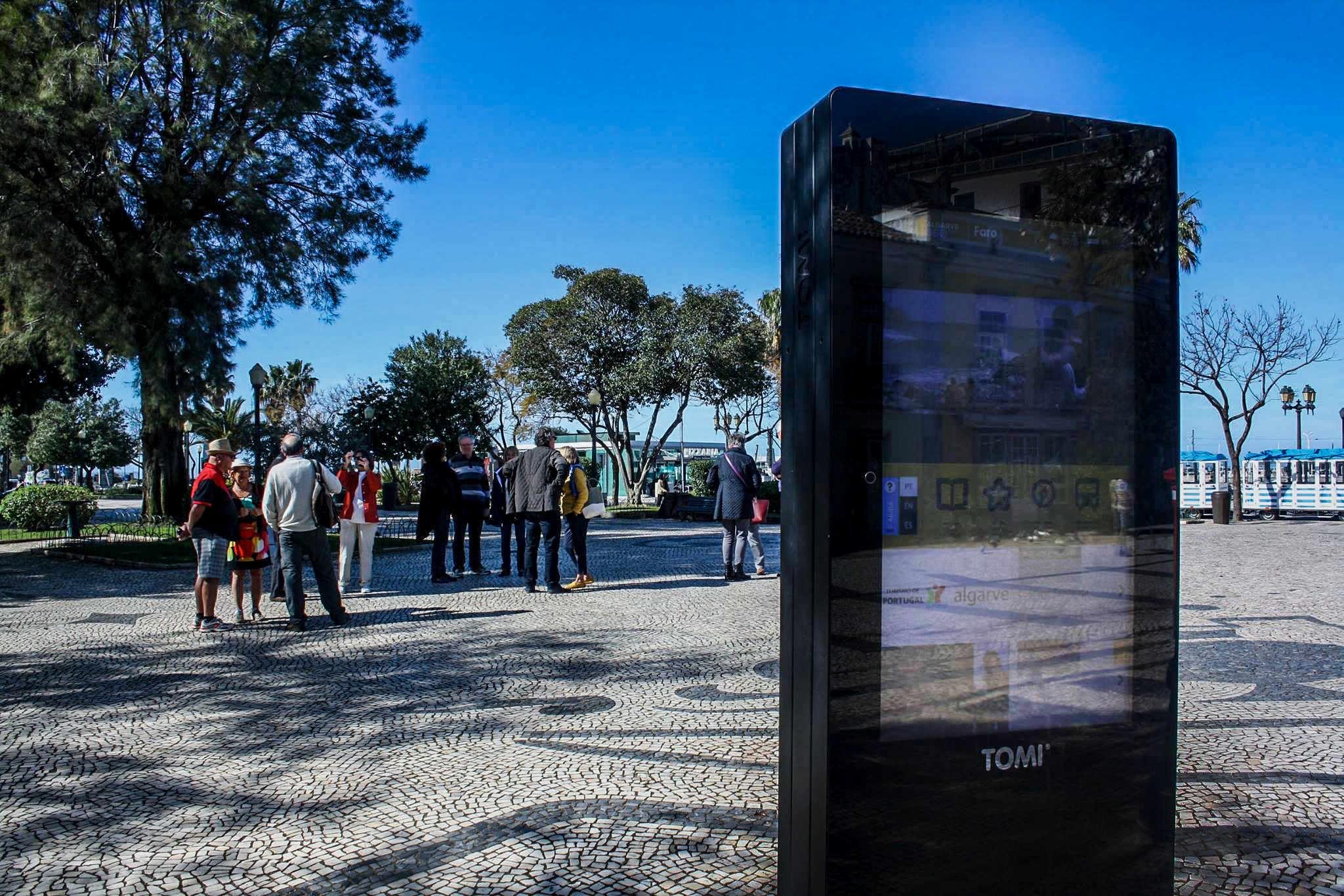 Sul Informação - ACRAL instala mais de 30 ecrãs e painéis publicitários no Algarve «até ao Verão»