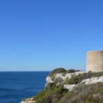 Sul Informação - Torre da Lapa volta a ser atalaia na costa de Lagoa após restauro cuidado