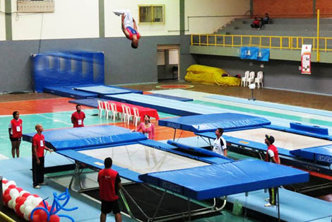 Sul Informação - Duplo Mini Trampolim e Ginástica Rítmica animam Loulé