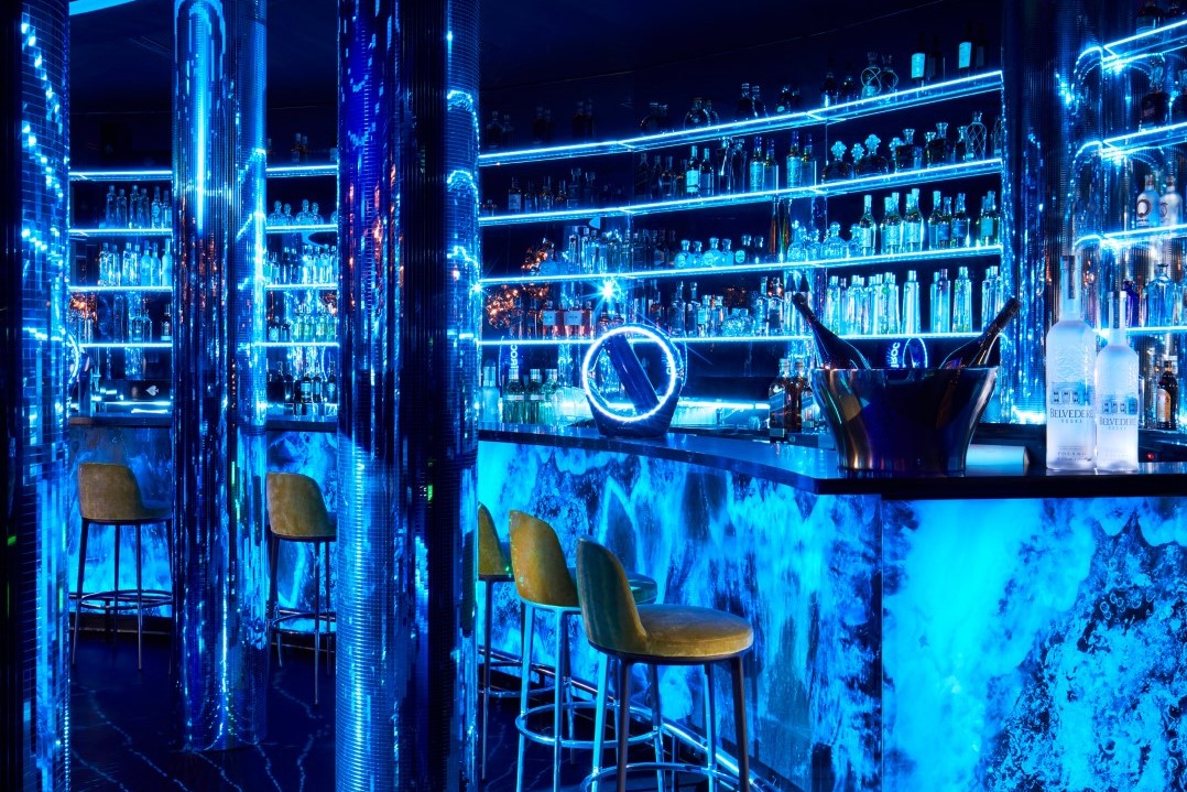 Sul Informação - Discoteca V-Club abre este sábado no Vila Vita com festa de Halloween