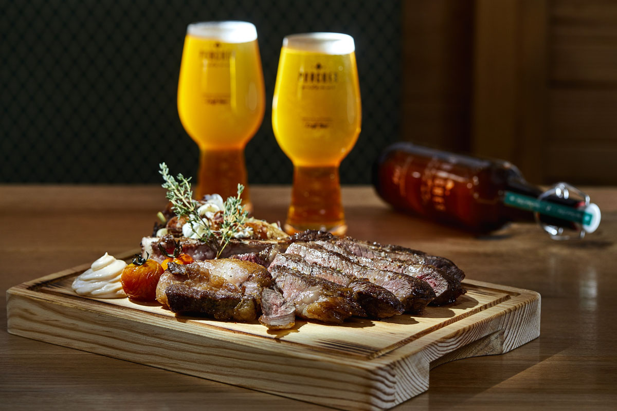 Sul Informação - Vila Vita Biergarten reabriu em Porches com decoração «ainda mais autêntica» e um novo menu