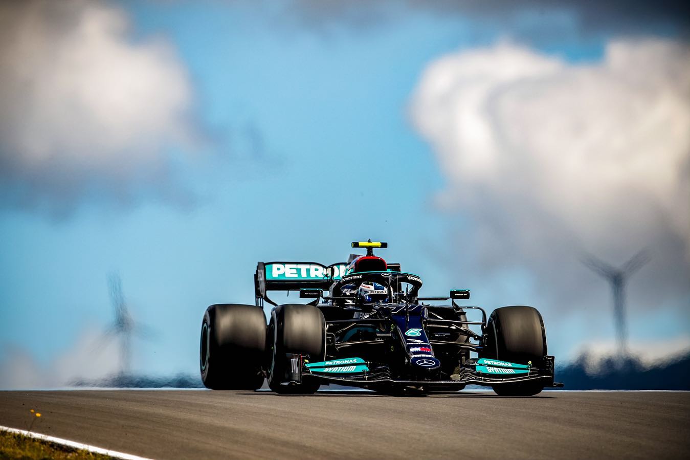 Sul Informação - Fórmula 1: Bottas sai em primeiro no GP Portugal, adiando 100ª pole de Hamilton