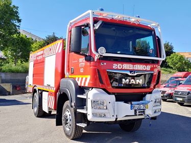 Sul Informação - Bombeiros Voluntários de Aljezur têm novo Veículo Tanque Tático Florestal
