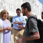 Sul Informação - Mundo de Lídia Jorge na fachada da Biblioteca de Albufeira pela mão de Vhils