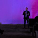 Sul Informação - Salvador Sobral cantou um filme pela primeira vez no arranque do Video Lucem