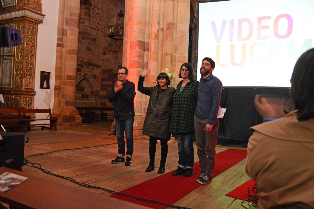 Sul Informação - Ana Deus e Viviane ajudaram a dar os parabéns ao Cineclube de Faro na Sé de Silves