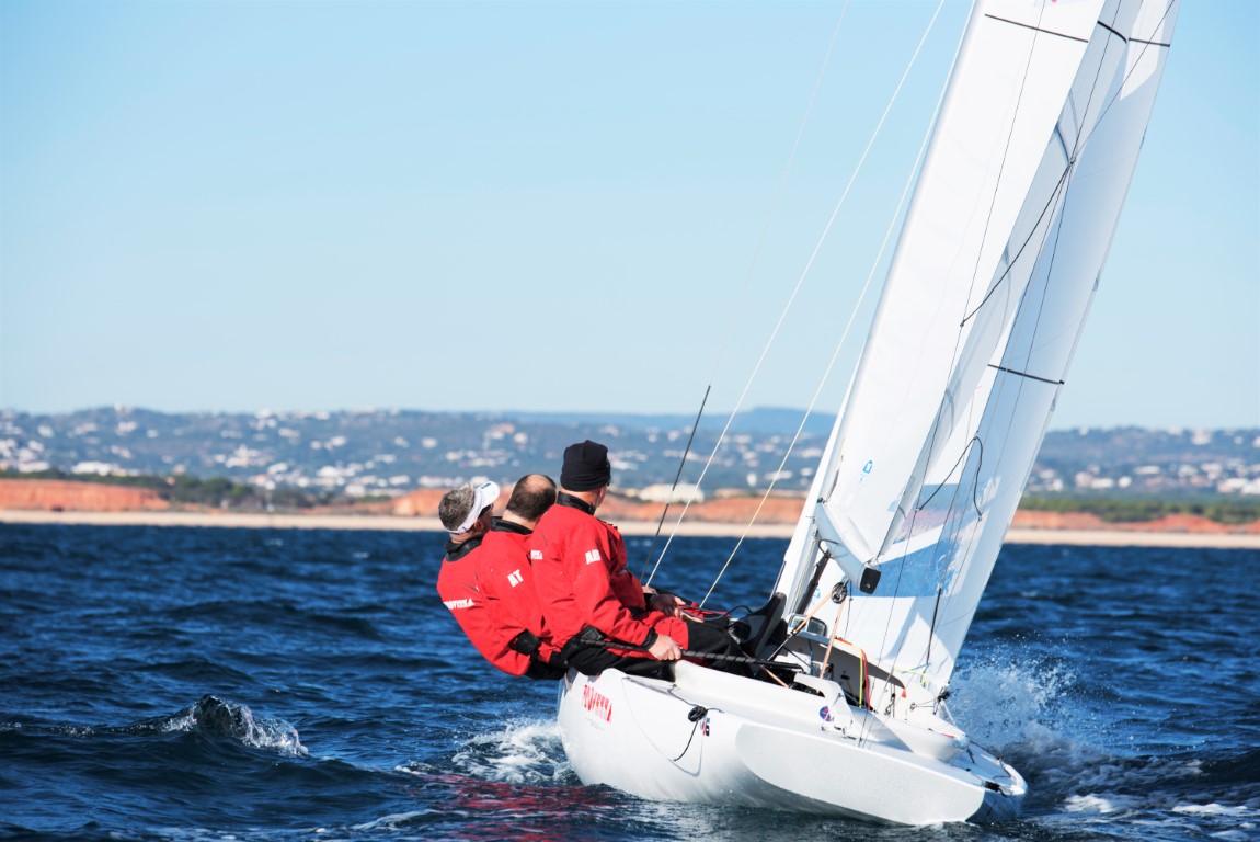 Sul Informação - 32 equipas olímpicas de vela estagiam em Vilamoura de olhos postos em Tóquio